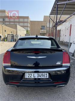 کرایسلەر 300